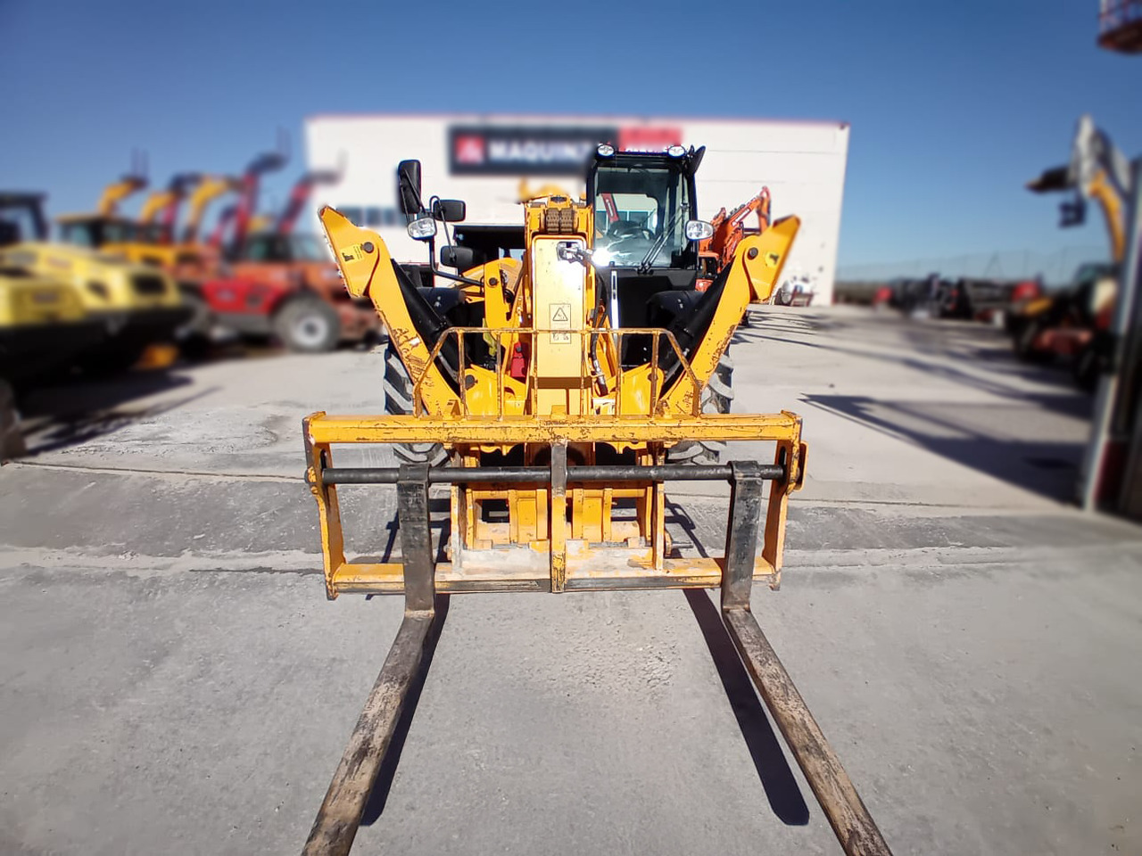 JCB 540.180 - Teleskopický manipulátor: obrázek 4 JCB 540.180 - Teleskopický manipulátor: obrázek 4