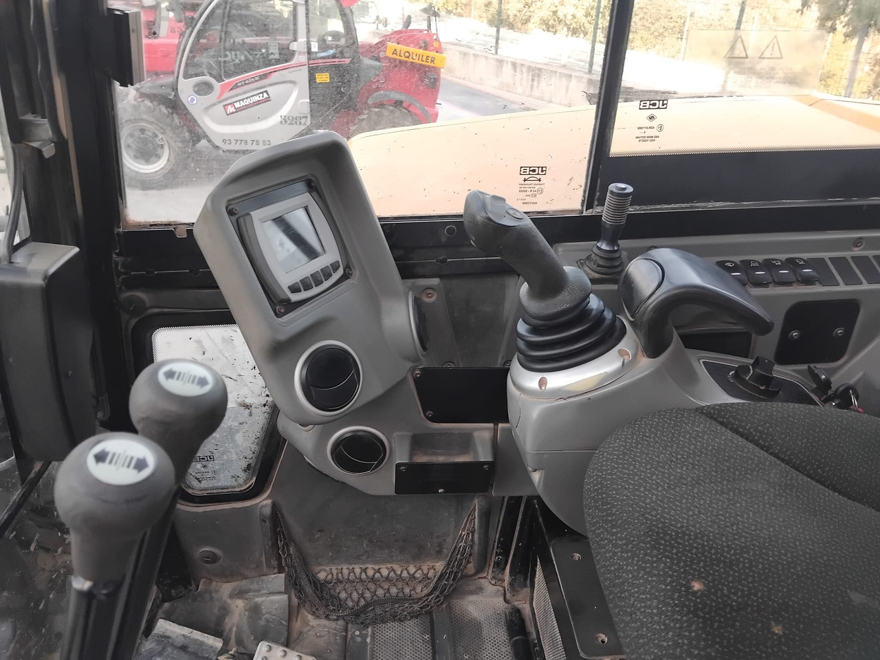 JCB 85Z leasing JCB 85Z: obrázek 10