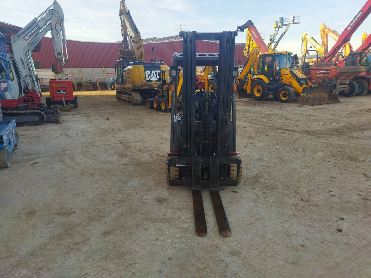 MANITOU ME320 - Elektrický vysokozdvižný vozík: obrázek 2 MANITOU ME320 - Elektrický vysokozdvižný vozík: obrázek 2