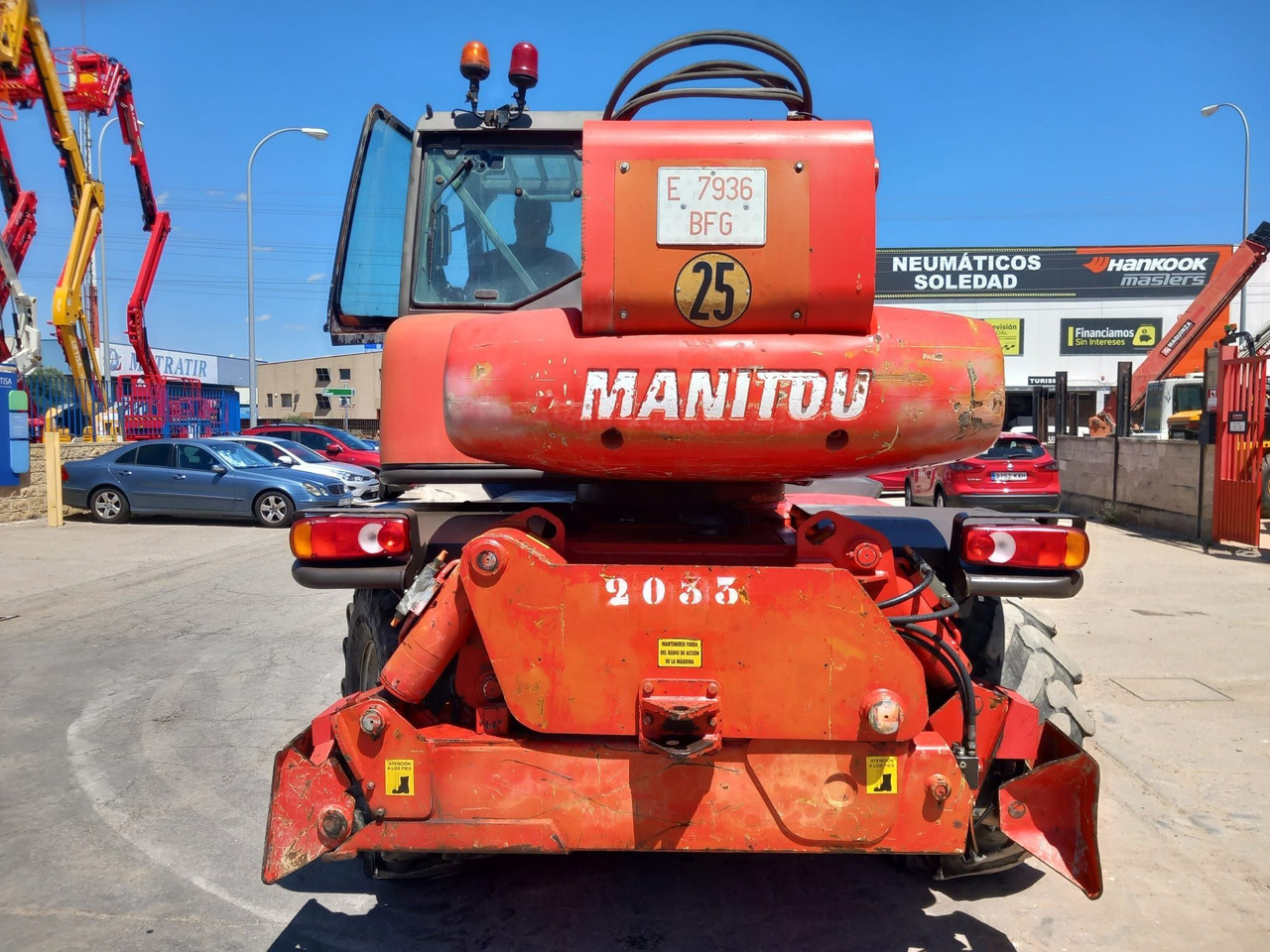 MANITOU MRT1742 - Teleskopický manipulátor: obrázek 5 MANITOU MRT1742 - Teleskopický manipulátor: obrázek 5