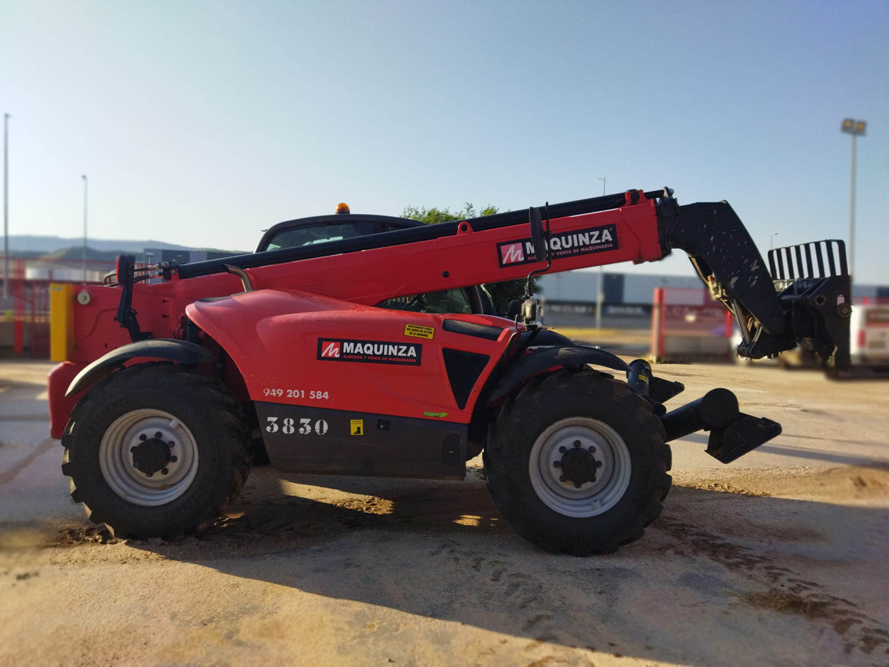 MANITOU MT1335 EASY - Teleskopický manipulátor: obrázek 2 MANITOU MT1335 EASY - Teleskopický manipulátor: obrázek 2