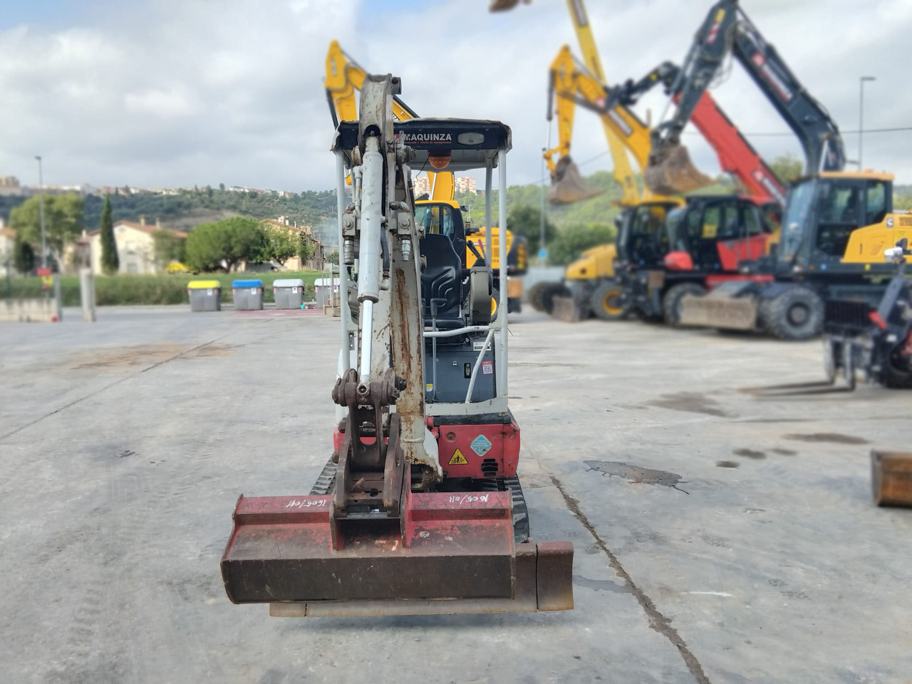 TAKEUCHI TB215R EASY - Mini rýpadlo: obrázek 4 TAKEUCHI TB215R EASY - Mini rýpadlo: obrázek 4