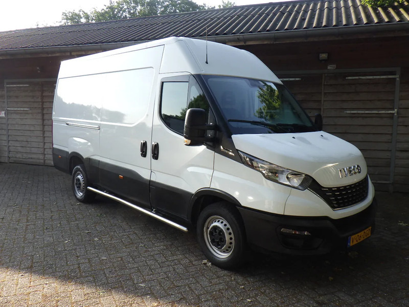 Iveco Daily 35S14 L3/ H2 Hi Matic Automaat / Trekhaak - Furgon: obrázek 2 Iveco Daily 35S14 L3/ H2 Hi Matic Automaat / Trekhaak - Furgon: obrázek 2