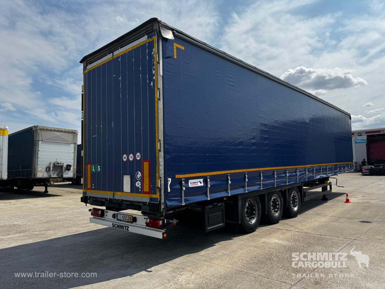 SCHMITZ Curtainsider Varios - Plachtový návěs: obrázek 5 SCHMITZ Curtainsider Varios - Plachtový návěs: obrázek 5
