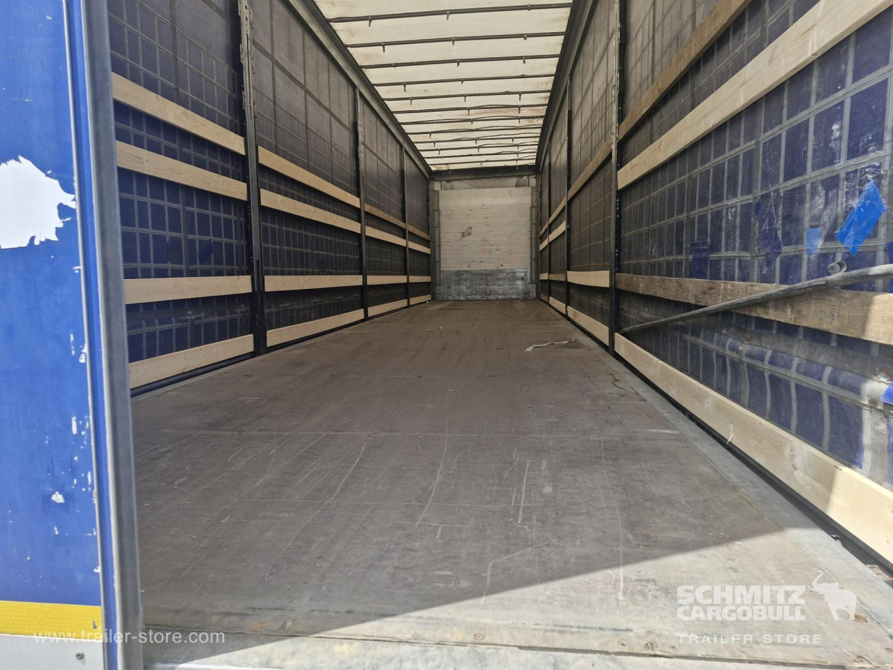 SCHMITZ Curtainsider Varios - Plachtový návěs: obrázek 2 SCHMITZ Curtainsider Varios - Plachtový návěs: obrázek 2