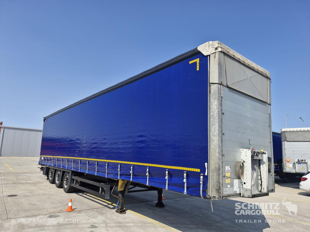 SCHMITZ Curtainsider Varios - Plachtový návěs: obrázek 1 SCHMITZ Curtainsider Varios - Plachtový návěs: obrázek 1