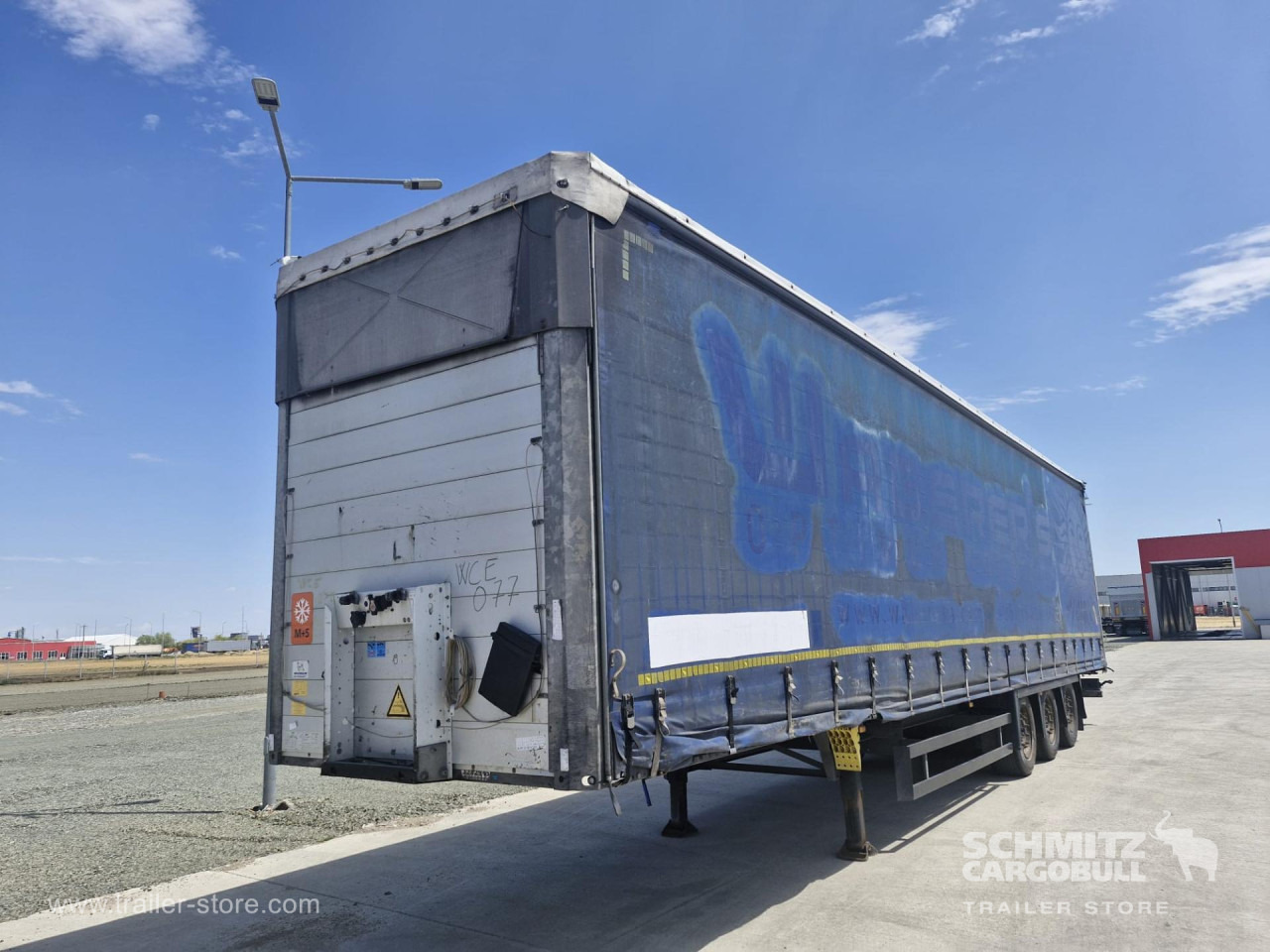 SCHMITZ Curtainsider Varios - Plachtový návěs: obrázek 1 SCHMITZ Curtainsider Varios - Plachtový návěs: obrázek 1