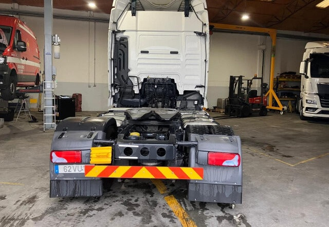 MAN TGX 18.500 4X2 BLS - Tahač: obrázek 5 MAN TGX 18.500 4X2 BLS - Tahač: obrázek 5