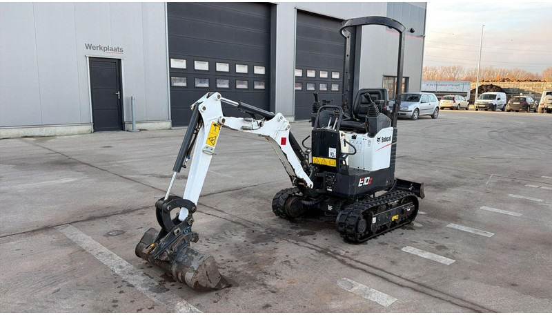 Bobcat E10 Z (BE MACHINE / 438H / MIN WIDTH 0.73M / TOP CONDITION) - Mini rýpadlo: obrázek 2 Bobcat E10 Z (BE MACHINE / 438H / MIN WIDTH 0.73M / TOP CONDITION) - Mini rýpadlo: obrázek 2