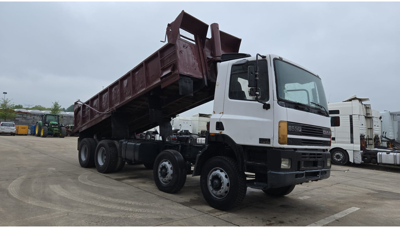 DAF 85 CF 340 (EURO 2 / MANUAL PUMP / STEEL SUSP. / POSSIBLE AS CHASSIS / 8X4) - Sklápěč: obrázek 3 DAF 85 CF 340 (EURO 2 / MANUAL PUMP / STEEL SUSP. / POSSIBLE AS CHASSIS / 8X4) - Sklápěč: obrázek 3