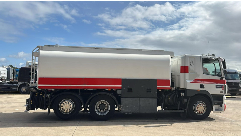 DAF CF 85.430 (20270 LITERS / EURO 3 / TOP CONDITION !!! / PARFAIT ETAT / 6X2 / BOITE MANUELLE) - Cisternové vozidlo: obrázek 4 DAF CF 85.430 (20270 LITERS / EURO 3 / TOP CONDITION !!! / PARFAIT ETAT / 6X2 / BOITE MANUELLE) - Cisternové vozidlo: obrázek 4