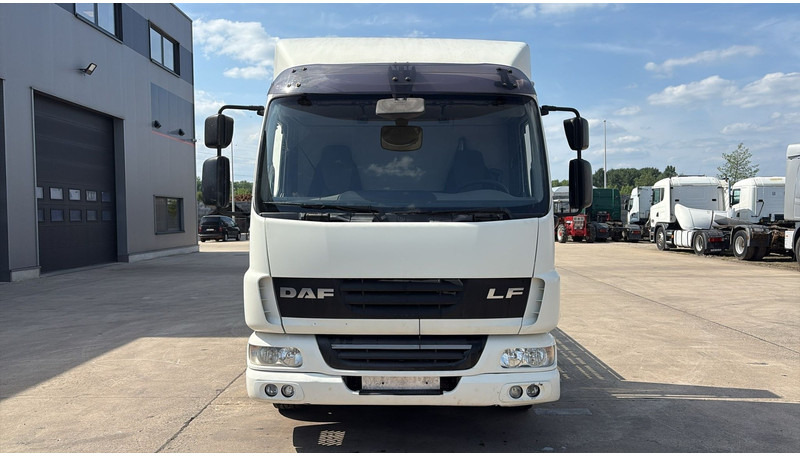 DAF LF 45.210 (EURO 5 / HOLLAND TRUCK / NEW CONSTRUCTION / EURO 5 / PERFECT CONDITION) - Přepravník automobilů: obrázek 2 DAF LF 45.210 (EURO 5 / HOLLAND TRUCK / NEW CONSTRUCTION / EURO 5 / PERFECT CONDITION) - Přepravník automobilů: obrázek 2