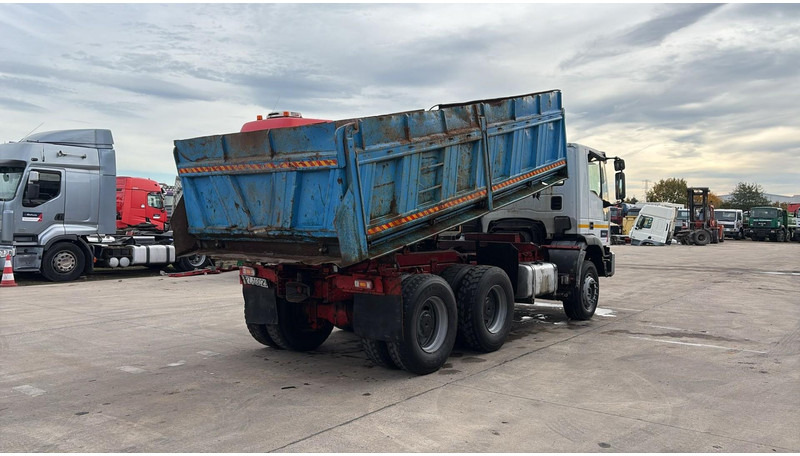 Iveco Eurotrakker 260 E 37 (POMPE MANUELLE / MANUAL PUMP / LAMES / STEEL SUSP. / BIG AXLE / GRANT PONT) - Sklápěč: obrázek 4 Iveco Eurotrakker 260 E 37 (POMPE MANUELLE / MANUAL PUMP / LAMES / STEEL SUSP. / BIG AXLE / GRANT PONT) - Sklápěč: obrázek 4