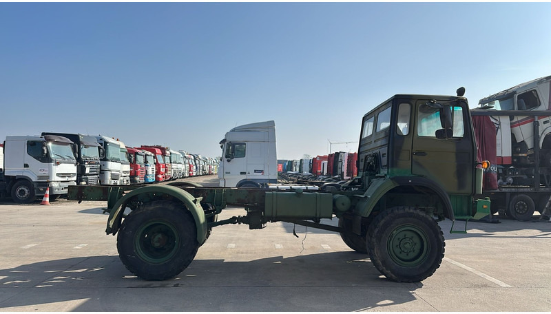 Iveco Magirus 110 - 16 (4X4 / 57000 KM / LAMES / GRAND PONT / 6 CYLINDRES EN LIGNE !! / MANUAL PUMP) - Podvozek s kabinou: obrázek 4 Iveco Magirus 110 - 16 (4X4 / 57000 KM / LAMES / GRAND PONT / 6 CYLINDRES EN LIGNE !! / MANUAL PUMP) - Podvozek s kabinou: obrázek 4