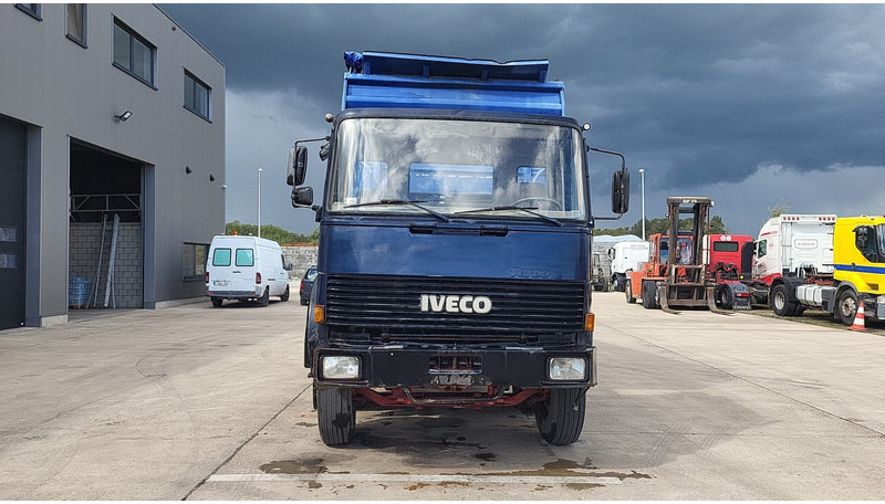 Iveco Magirus 340-34 (GRAND PONT / LAMES / POMPE MANUELLE / PARFAIT) - Sklápěč: obrázek 2 Iveco Magirus 340-34 (GRAND PONT / LAMES / POMPE MANUELLE / PARFAIT) - Sklápěč: obrázek 2