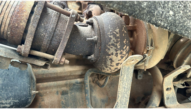 Sklápěč MAN 26.403 (STEEL SUSPENSION / VERY CLEAN / 6 CYLINDER / BIG AXLE / EURO 2): obrázek 18