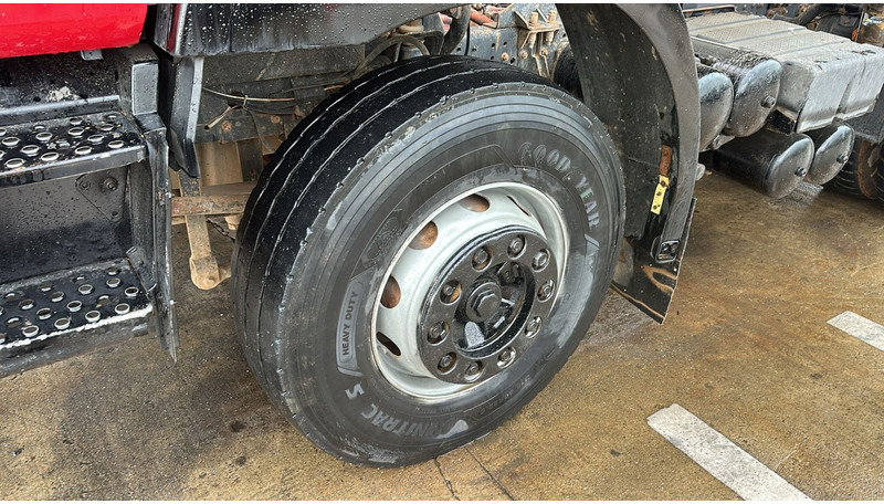 Sklápěč MAN 26.403 (STEEL SUSPENSION / VERY CLEAN / 6 CYLINDER / BIG AXLE / EURO 2): obrázek 9