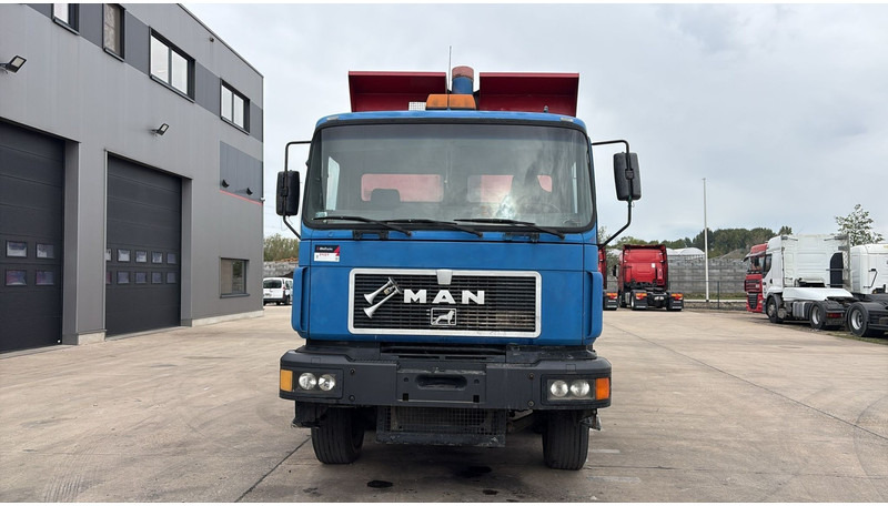 MAN 32.343 (LAMES / STEEL SUSP. / 8X4 / GRAND PONT / BIG AXLE) - Sklápěč: obrázek 4 MAN 32.343 (LAMES / STEEL SUSP. / 8X4 / GRAND PONT / BIG AXLE) - Sklápěč: obrázek 4
