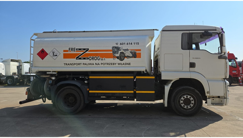 MAN TGA 18.460 (14.140L / MANUAL PUMP / MANUAL GEARBOX / TOP CONDITON / BOITE & POMPE MANUELLE) - Cisternové vozidlo: obrázek 3 MAN TGA 18.460 (14.140L / MANUAL PUMP / MANUAL GEARBOX / TOP CONDITON / BOITE & POMPE MANUELLE) - Cisternové vozidlo: obrázek 3