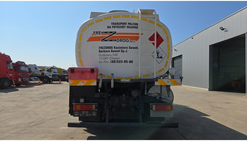 MAN TGA 18.460 (14.140L / MANUAL PUMP / MANUAL GEARBOX / TOP CONDITON / BOITE & POMPE MANUELLE) - Cisternové vozidlo: obrázek 5 MAN TGA 18.460 (14.140L / MANUAL PUMP / MANUAL GEARBOX / TOP CONDITON / BOITE & POMPE MANUELLE) - Cisternové vozidlo: obrázek 5