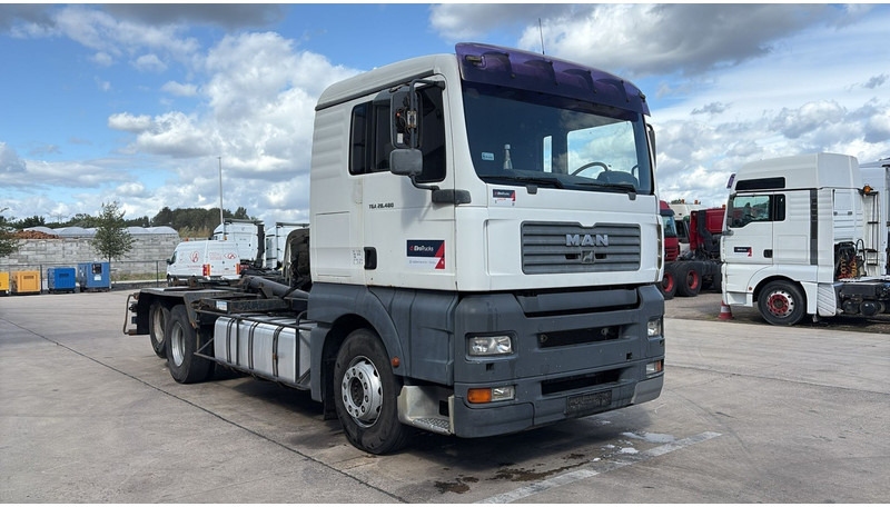 MAN TGA 28.480 (MANUAL PUMP / POMPE MANUELLE / BOITE MANUAL / MANUAL GEARBOX) - Podvozek s kabinou: obrázek 3 MAN TGA 28.480 (MANUAL PUMP / POMPE MANUELLE / BOITE MANUAL / MANUAL GEARBOX) - Podvozek s kabinou: obrázek 3