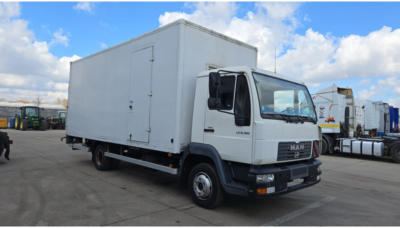 MAN TGL 8.180 (MANUAL GEARBOX / BELGIAN TRUCK / STEEL SUSPENSION) - Skříňový nákladní auto: obrázek 2 MAN TGL 8.180 (MANUAL GEARBOX / BELGIAN TRUCK / STEEL SUSPENSION) - Skříňový nákladní auto: obrázek 2
