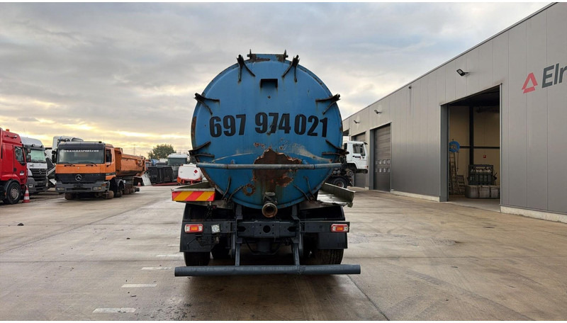 Mercedes-Benz ACTROS 2531 (16000 L / GRAND PONT / EPS / 6X2 / 3 PEDALES / V6) - Čistič odpadových jam: obrázek 5 Mercedes-Benz ACTROS 2531 (16000 L / GRAND PONT / EPS / 6X2 / 3 PEDALES / V6) - Čistič odpadových jam: obrázek 5