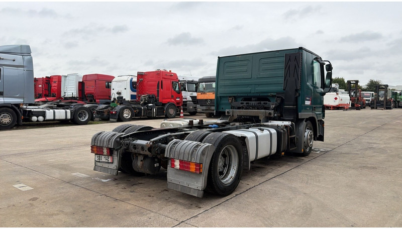 Mercedes-Benz Actros 1841 (EPS / 3 PEDALS / RETARDER / V6) - Podvozek s kabinou: obrázek 4 Mercedes-Benz Actros 1841 (EPS / 3 PEDALS / RETARDER / V6) - Podvozek s kabinou: obrázek 4