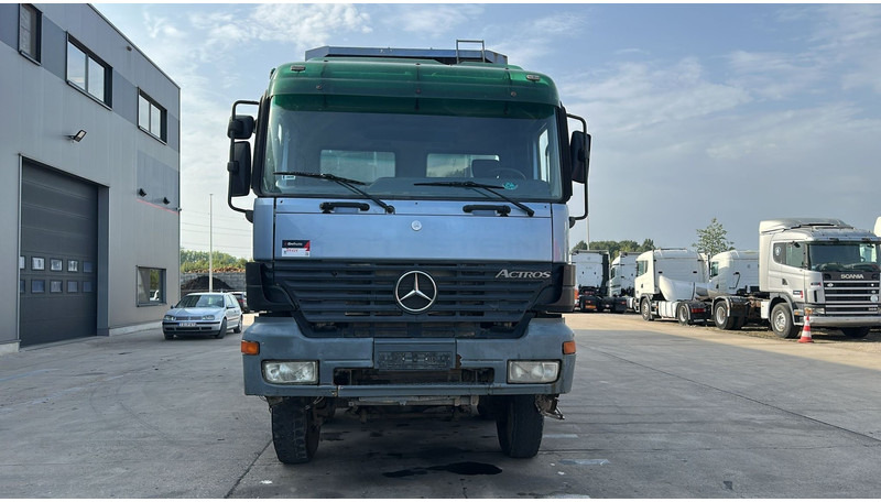 Mercedes-Benz Actros 4143 (8X8 / BOITE MANUELLE / LAMES / GRAND PONT / STEEL SUSP. / BIG AXLE) - Sklápěč: obrázek 2 Mercedes-Benz Actros 4143 (8X8 / BOITE MANUELLE / LAMES / GRAND PONT / STEEL SUSP. / BIG AXLE) - Sklápěč: obrázek 2
