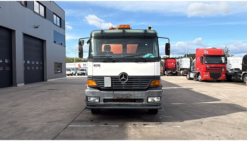 Mercedes-Benz Atego 2528 (14500L / LAMES DEVANT / 6X2 / BOITE MANUELLE) - Čistič odpadových jam: obrázek 2 Mercedes-Benz Atego 2528 (14500L / LAMES DEVANT / 6X2 / BOITE MANUELLE) - Čistič odpadových jam: obrázek 2