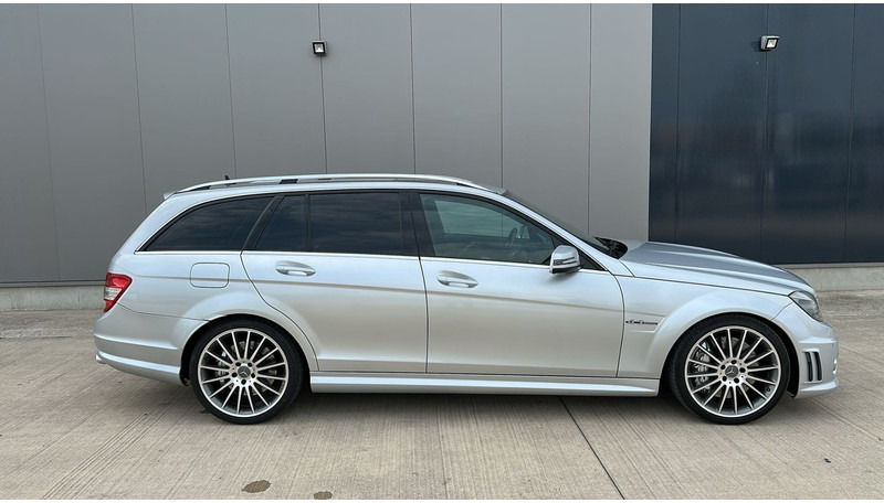 Mercedes-Benz C-Klasse 63 AMG (LICHTE VRACHT / BELGISCHE WAGEN / V8 / OPEN DAK) - Osobní auto: obrázek 4 Mercedes-Benz C-Klasse 63 AMG (LICHTE VRACHT / BELGISCHE WAGEN / V8 / OPEN DAK) - Osobní auto: obrázek 4