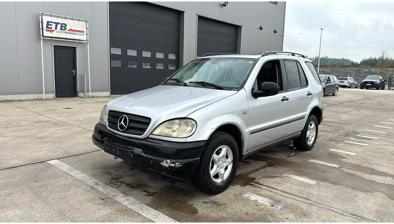 Mercedes-Benz M-Klasse ML 270 CDI - SUV: obrázek 1 Mercedes-Benz M-Klasse ML 270 CDI - SUV: obrázek 1