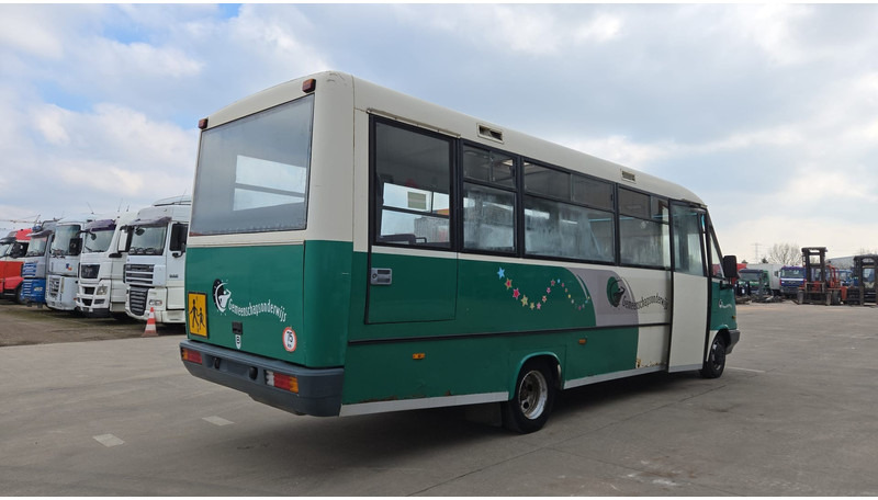 Mercedes-Benz Vario 614 (BELGIAN BUS / 34 SEATS / MANUAL PUMP / LAMES / STEEL SUSP.) - Městský autobus: obrázek 5 Mercedes-Benz Vario 614 (BELGIAN BUS / 34 SEATS / MANUAL PUMP / LAMES / STEEL SUSP.) - Městský autobus: obrázek 5