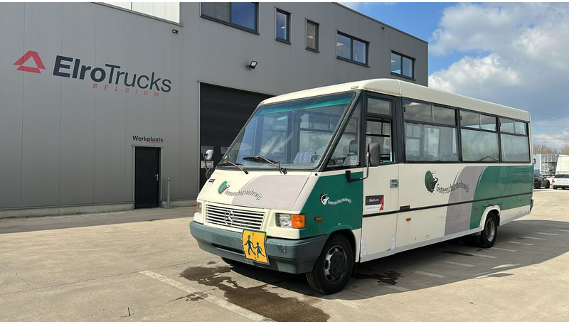 Mercedes-Benz Vario 614 (BELGIAN BUS / MANUAL PUMP / POMPE MANUELLE / BOITE MANUELLE / LAMES) - Městský autobus: obrázek 1 Mercedes-Benz Vario 614 (BELGIAN BUS / MANUAL PUMP / POMPE MANUELLE / BOITE MANUELLE / LAMES) - Městský autobus: obrázek 1