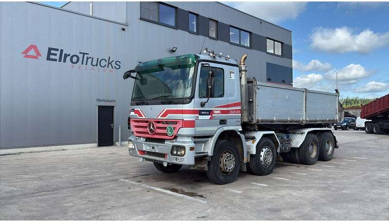 Mercedes-Benz actros 3241 (8X4 / LAMES / GRAND PONT / GRAND BENNE / TRES BONNE ETAT) - Sklápěč: obrázek 1 Mercedes-Benz actros 3241 (8X4 / LAMES / GRAND PONT / GRAND BENNE / TRES BONNE ETAT) - Sklápěč: obrázek 1