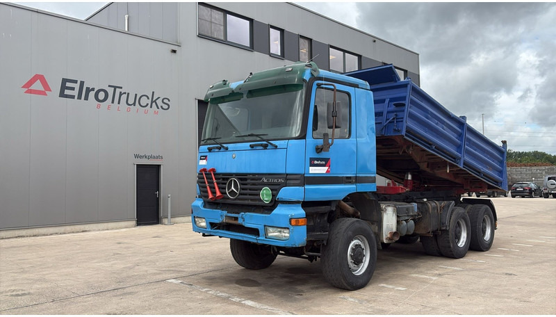 Mercedes-Benz actros 3340 (6X6 / BOITE MANUELLE /MANUAL GEARBOX / 3 PONTS / V6 / MP1) - Sklápěč: obrázek 1 Mercedes-Benz actros 3340 (6X6 / BOITE MANUELLE /MANUAL GEARBOX / 3 PONTS / V6 / MP1) - Sklápěč: obrázek 1