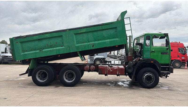 Renault G 300 MAXTER (GRAND PONT / POMPE MANUELLE / 6X4) - Sklápěč: obrázek 4 Renault G 300 MAXTER (GRAND PONT / POMPE MANUELLE / 6X4) - Sklápěč: obrázek 4