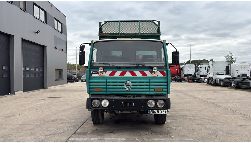 Renault G 300 Manager (LAMES / STEEL SUSP. / GRAND PONT / POMPE MANUELLE) - Sklápěč: obrázek 2 Renault G 300 Manager (LAMES / STEEL SUSP. / GRAND PONT / POMPE MANUELLE) - Sklápěč: obrázek 2