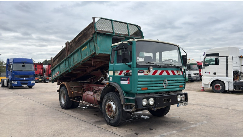 Renault G 300 Manager (LAMES / STEEL SUSP. / GRAND PONT / POMPE MANUELLE) - Sklápěč: obrázek 3 Renault G 300 Manager (LAMES / STEEL SUSP. / GRAND PONT / POMPE MANUELLE) - Sklápěč: obrázek 3