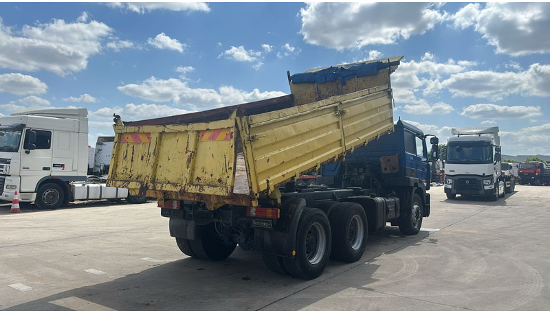 Renault G 330 Manager (GRAND PONT / LAMES / POMPE MANUELLE / MANUAL PUMP) - Sklápěč: obrázek 5 Renault G 330 Manager (GRAND PONT / LAMES / POMPE MANUELLE / MANUAL PUMP) - Sklápěč: obrázek 5