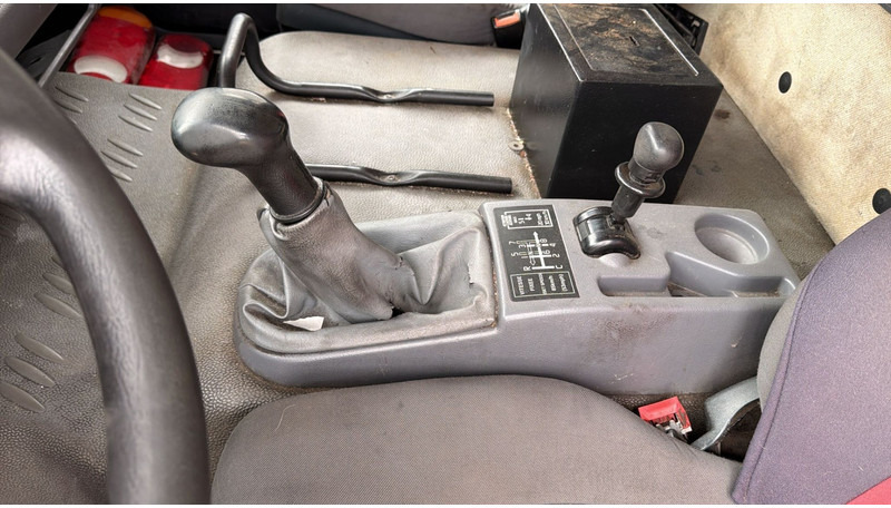 Nákladní automobil valníkový/ Plošinový Renault Midlum 270 (18 TONNES / BOITE MANUELLE / MANUAL GEARBOX / GOOD CONDITION): obrázek 17