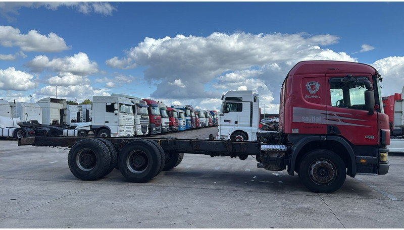 Scania 114 - 380 (6X4 / GRAND PONT / LAMES / BIG AXLE / STEEL SUSP. / BOITE MANUELLE / MANUAL GEARBOX) - Podvozek s kabinou: obrázek 3 Scania 114 - 380 (6X4 / GRAND PONT / LAMES / BIG AXLE / STEEL SUSP. / BOITE MANUELLE / MANUAL GEARBOX) - Podvozek s kabinou: obrázek 3
