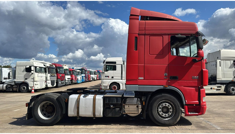DAF XF 105.410 (BOITE MANUELLE / MANUAL GEARBOX) - Tahač: obrázek 4 DAF XF 105.410 (BOITE MANUELLE / MANUAL GEARBOX) - Tahač: obrázek 4