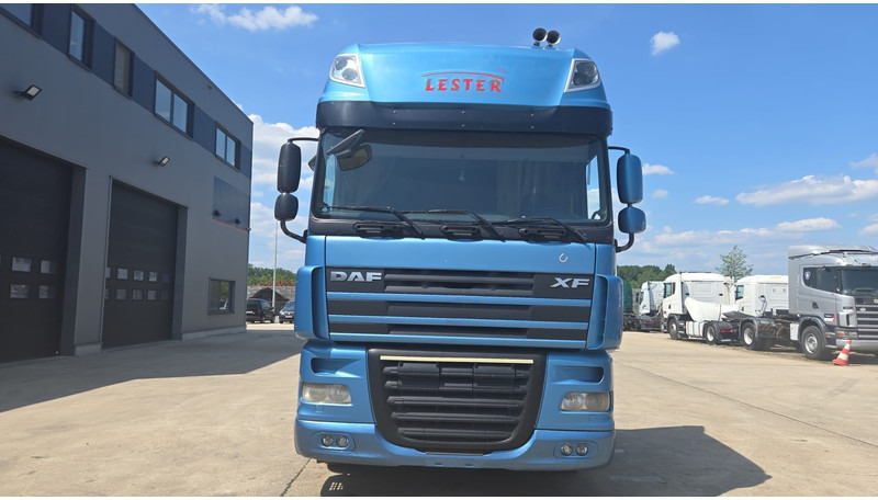 DAF XF 105.460 (BOITE MANUELLE / MANUAL GEARBOX / PARFAIT ETAT / TRES PROPRE) - Tahač: obrázek 2 DAF XF 105.460 (BOITE MANUELLE / MANUAL GEARBOX / PARFAIT ETAT / TRES PROPRE) - Tahač: obrázek 2