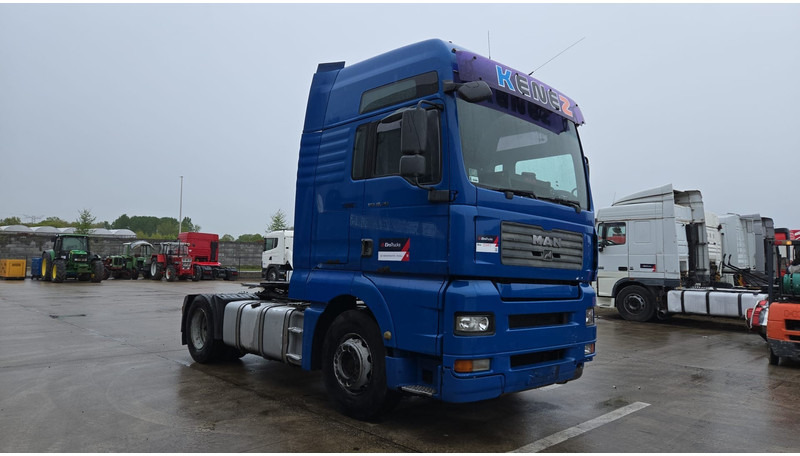 MAN TGA 18.410 (864.000 KM / MANUAL PUMP / MANUAL GEARBOX / RETARDER / POMPE MANUELLE) - Tahač: obrázek 3 MAN TGA 18.410 (864.000 KM / MANUAL PUMP / MANUAL GEARBOX / RETARDER / POMPE MANUELLE) - Tahač: obrázek 3