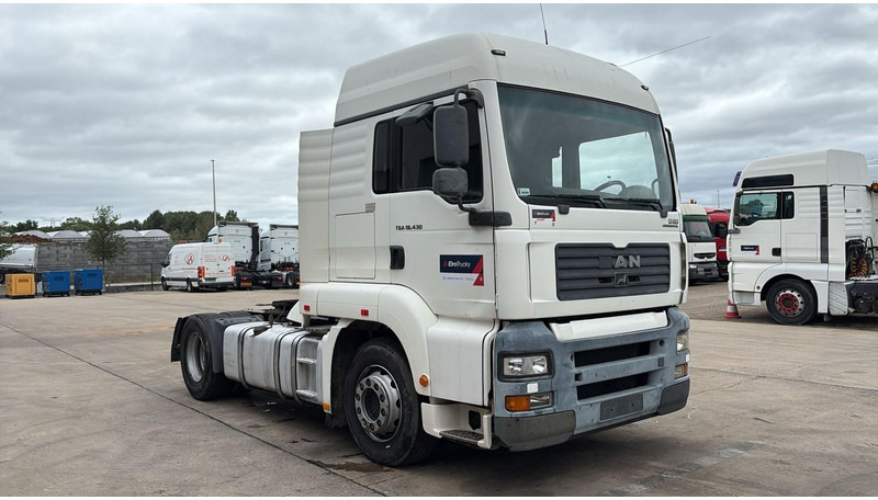 MAN TGA 18.430 (PTO / POMPE HYDRAULIQUE / MANUAL GEARBOX / BOITE MANUELLE / HYDRAULIC PUMP) - Tahač: obrázek 2 MAN TGA 18.430 (PTO / POMPE HYDRAULIQUE / MANUAL GEARBOX / BOITE MANUELLE / HYDRAULIC PUMP) - Tahač: obrázek 2