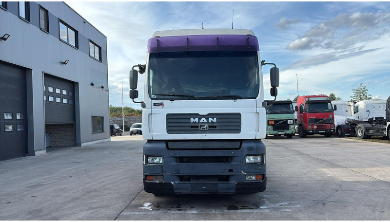 MAN TGA 18.480 (POMPE MANUELLE / MANUAL PUMP / MANUAL GEARBOX / BOITE MANUELLE) - Tahač: obrázek 3 MAN TGA 18.480 (POMPE MANUELLE / MANUAL PUMP / MANUAL GEARBOX / BOITE MANUELLE) - Tahač: obrázek 3