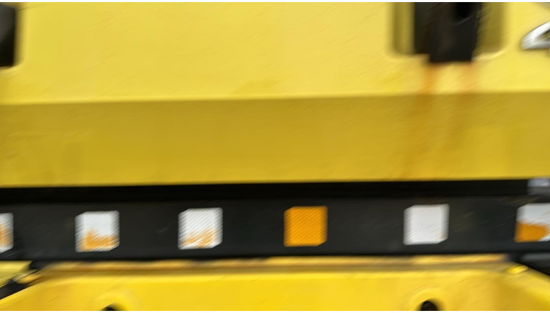 Tahač Renault AE 440 Magnum E-tech (BOITE MANUELLE / MANUAL GEARBOX): obrázek 10