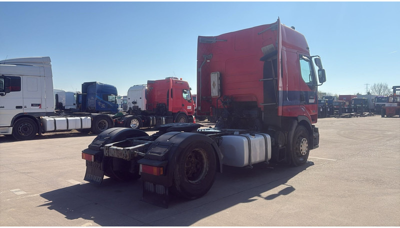 Renault Premium 420 (BOITE MANUELLE / MANUAL GEARBOX) - Tahač: obrázek 5 Renault Premium 420 (BOITE MANUELLE / MANUAL GEARBOX) - Tahač: obrázek 5