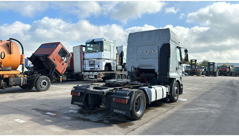 Renault Premium 420 (MANUAL GEARBOX / BOITE MANUELLE) - Tahač: obrázek 5 Renault Premium 420 (MANUAL GEARBOX / BOITE MANUELLE) - Tahač: obrázek 5
